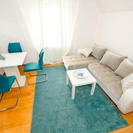 Apartment With View Zirovnica Exterior photo